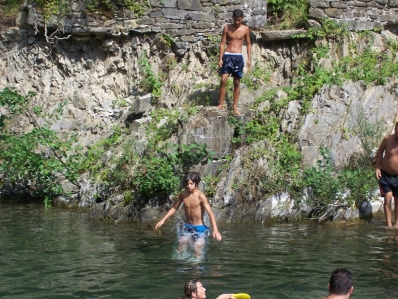  Image name: Parco092.jpg 
 width: 801 pixel 
 height: 602 pixel 
 Size: 526171 bytes 
 Click to enlarge 